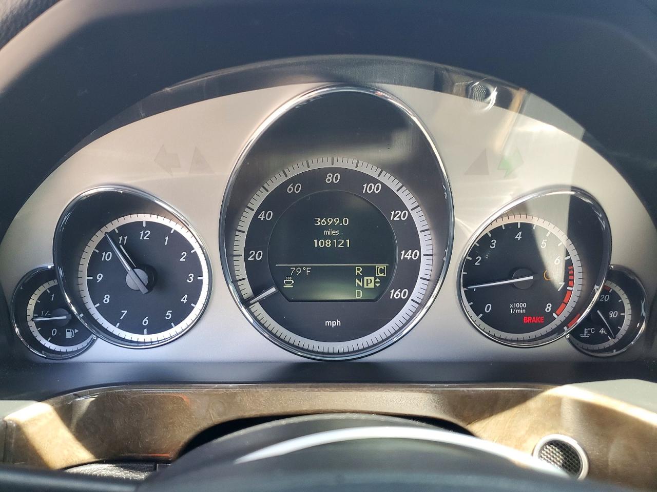 2010 MERCEDES-BENZ E 550 4MATIC photo 25