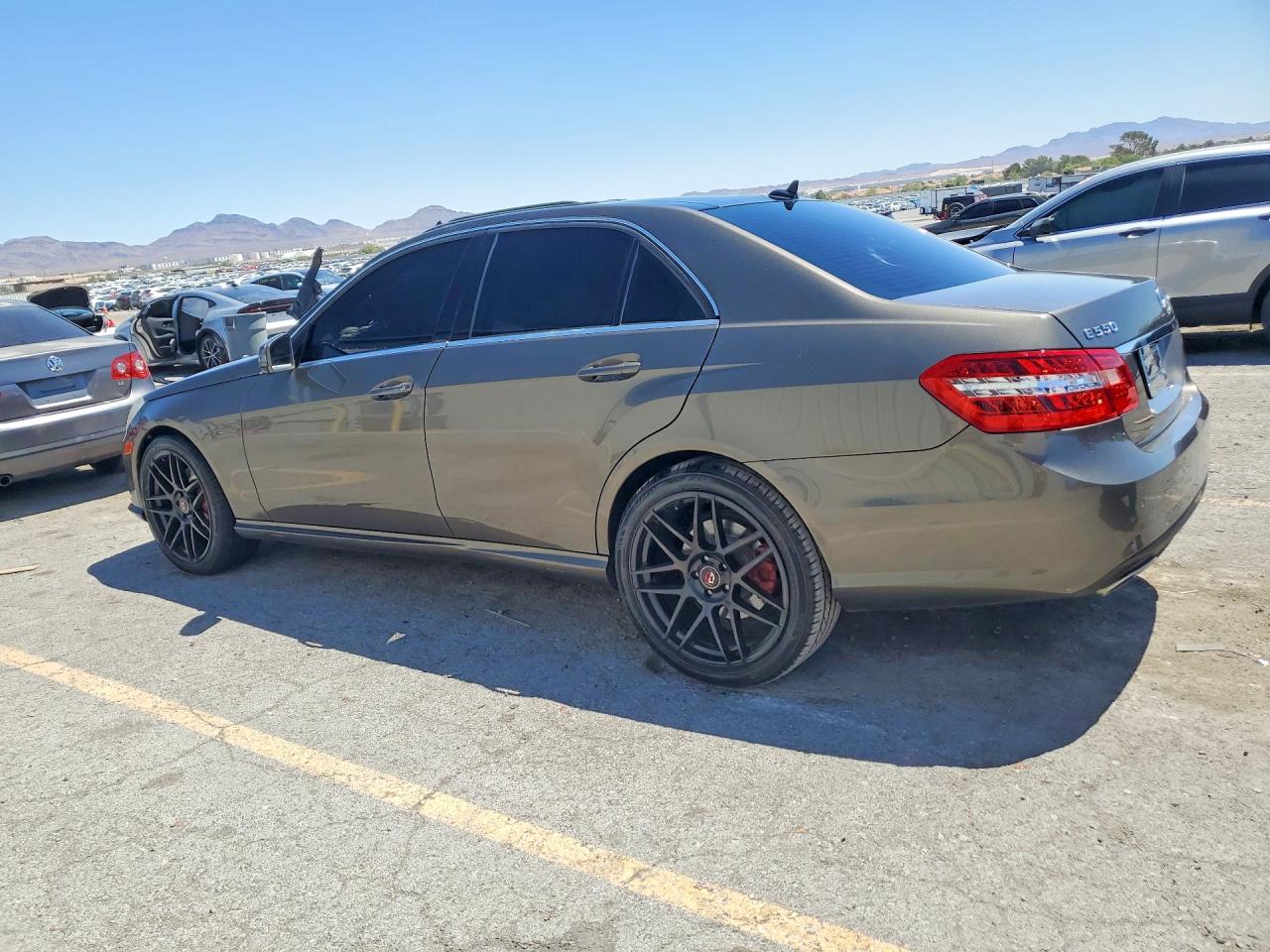 2010 MERCEDES-BENZ E 550 4MATIC photo 4