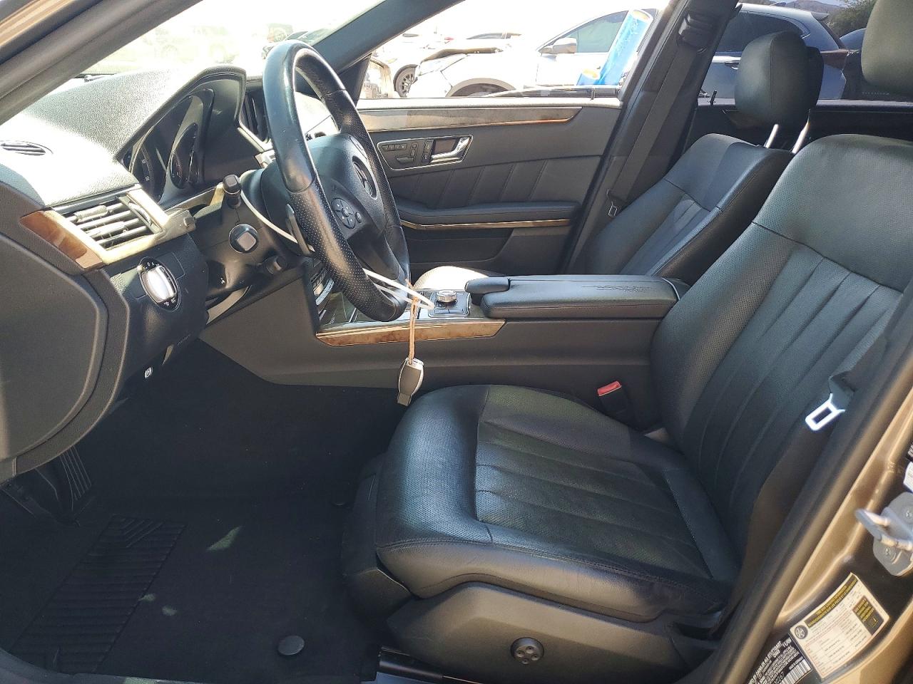 2010 MERCEDES-BENZ E 550 4MATIC photo 19