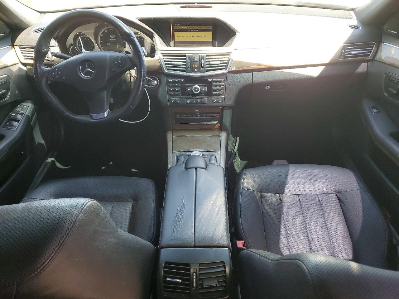 2010 MERCEDES-BENZ E 550 4MATIC photo 22