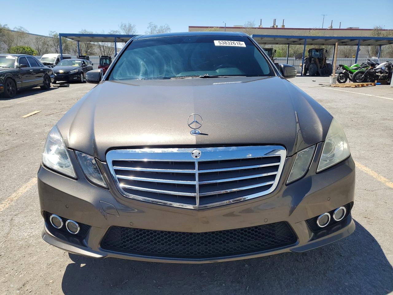 2010 MERCEDES-BENZ E 550 4MATIC photo 13
