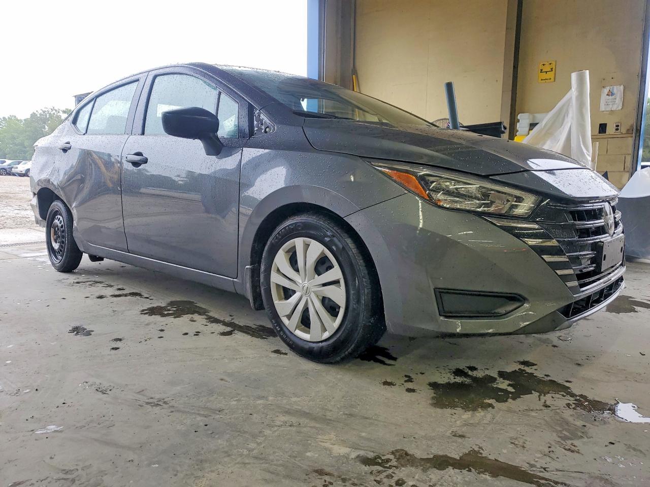 2025 NISSAN VERSA S photo 7