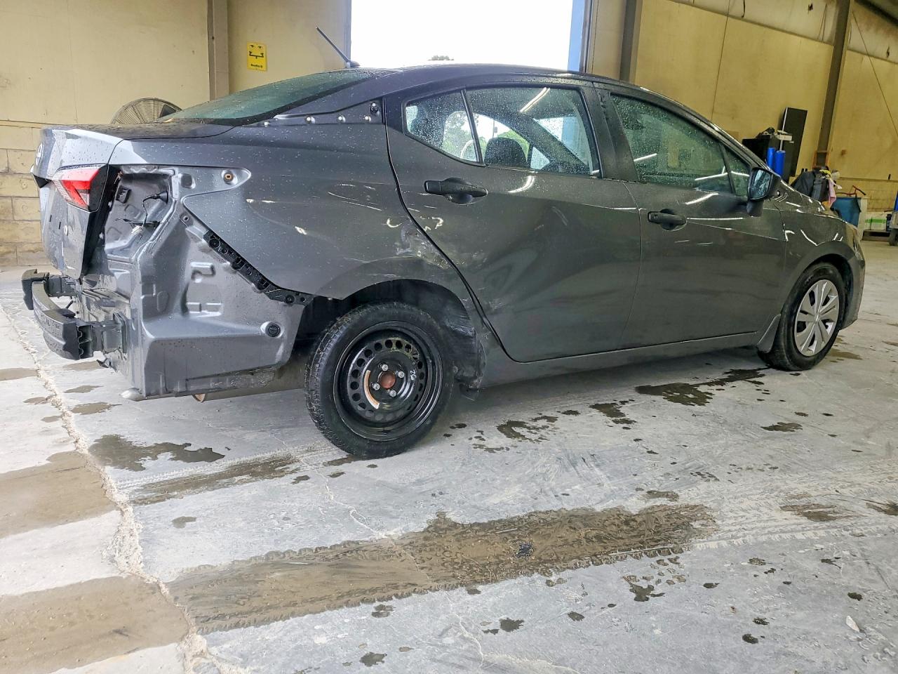 2025 NISSAN VERSA S photo 5
