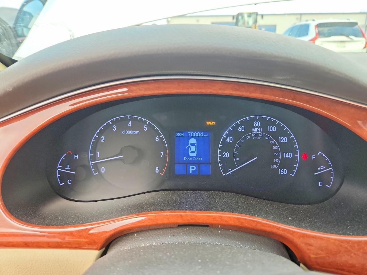 2013 HYUNDAI GENESIS 3.8L photo 25