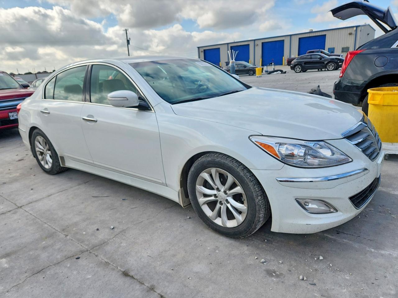 2013 HYUNDAI GENESIS 3.8L photo 10
