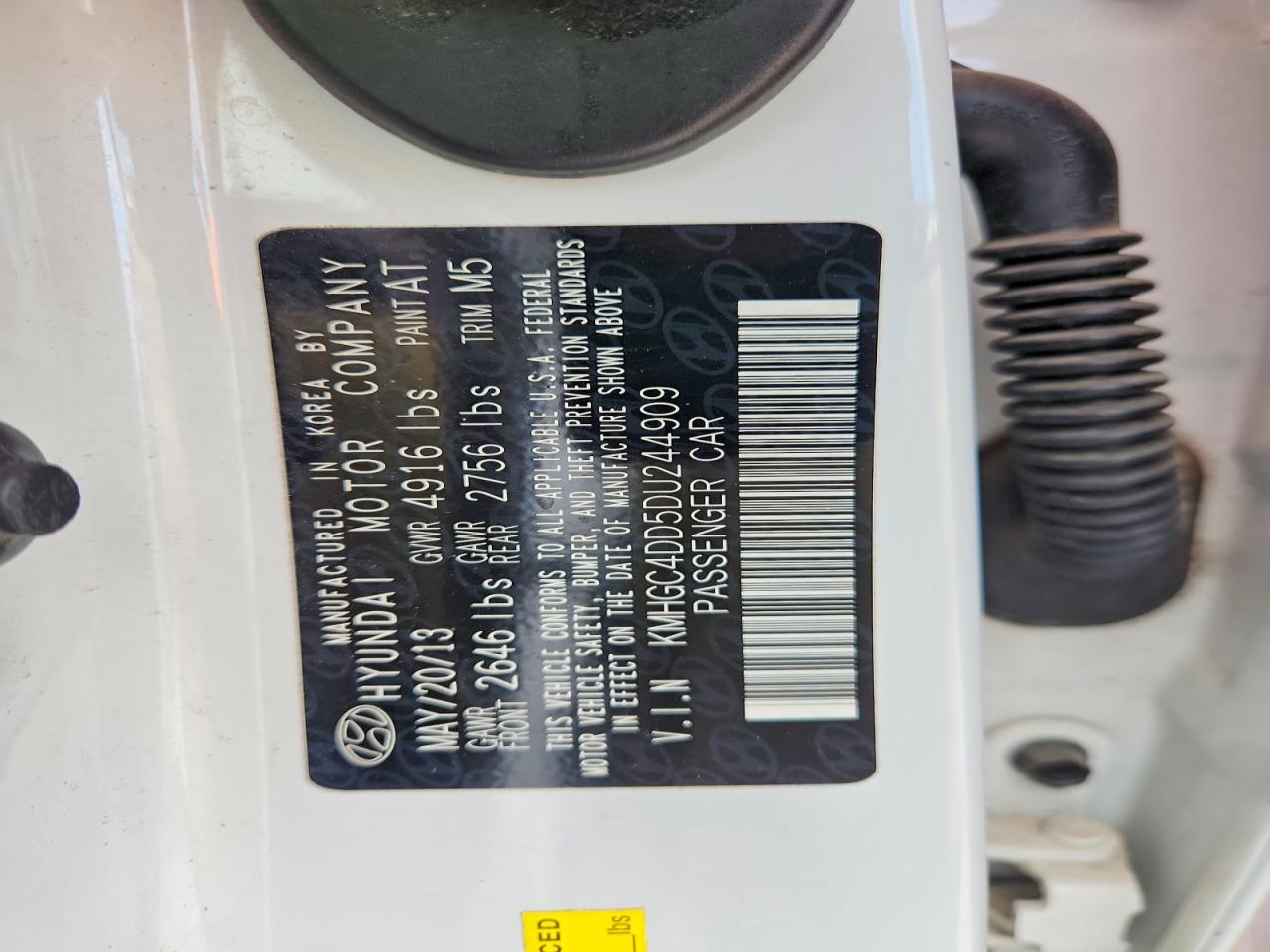 2013 HYUNDAI GENESIS 3.8L photo 34