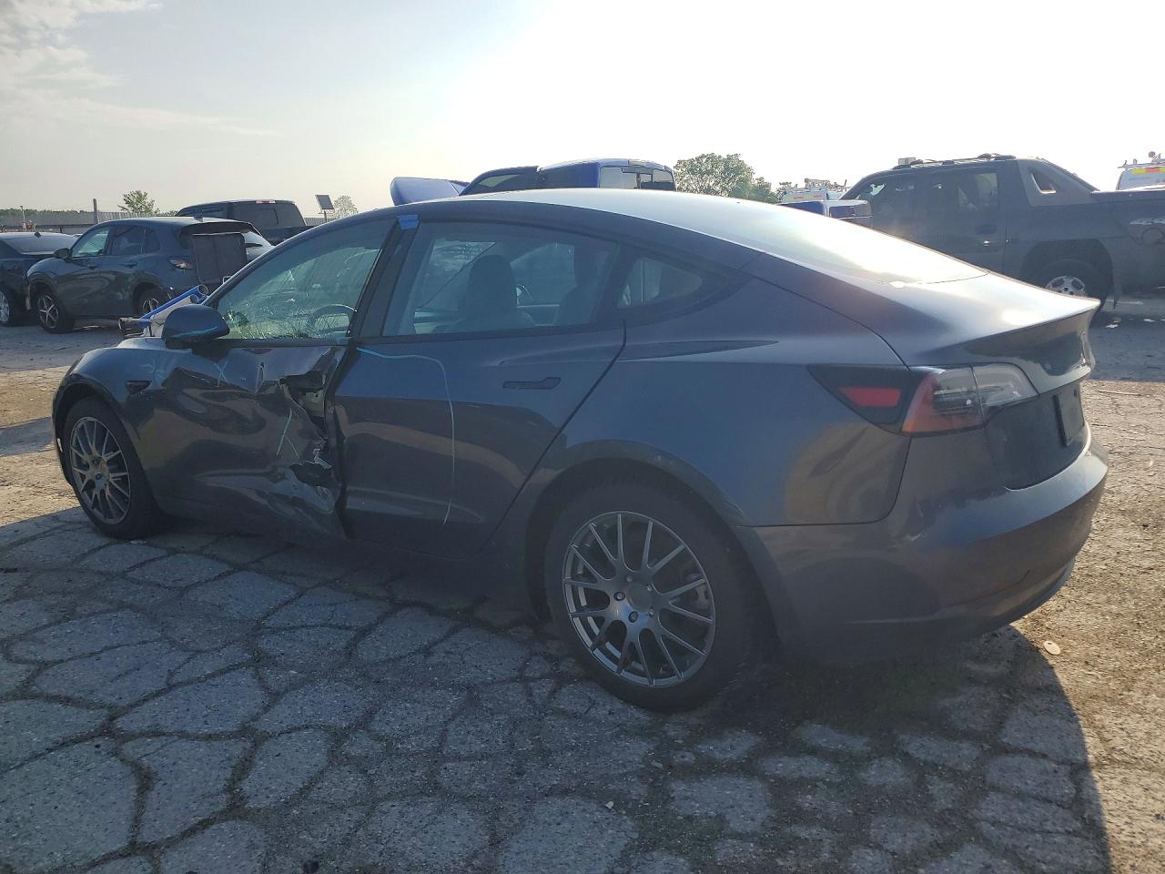 2022 TESLA MODEL 3 photo 3