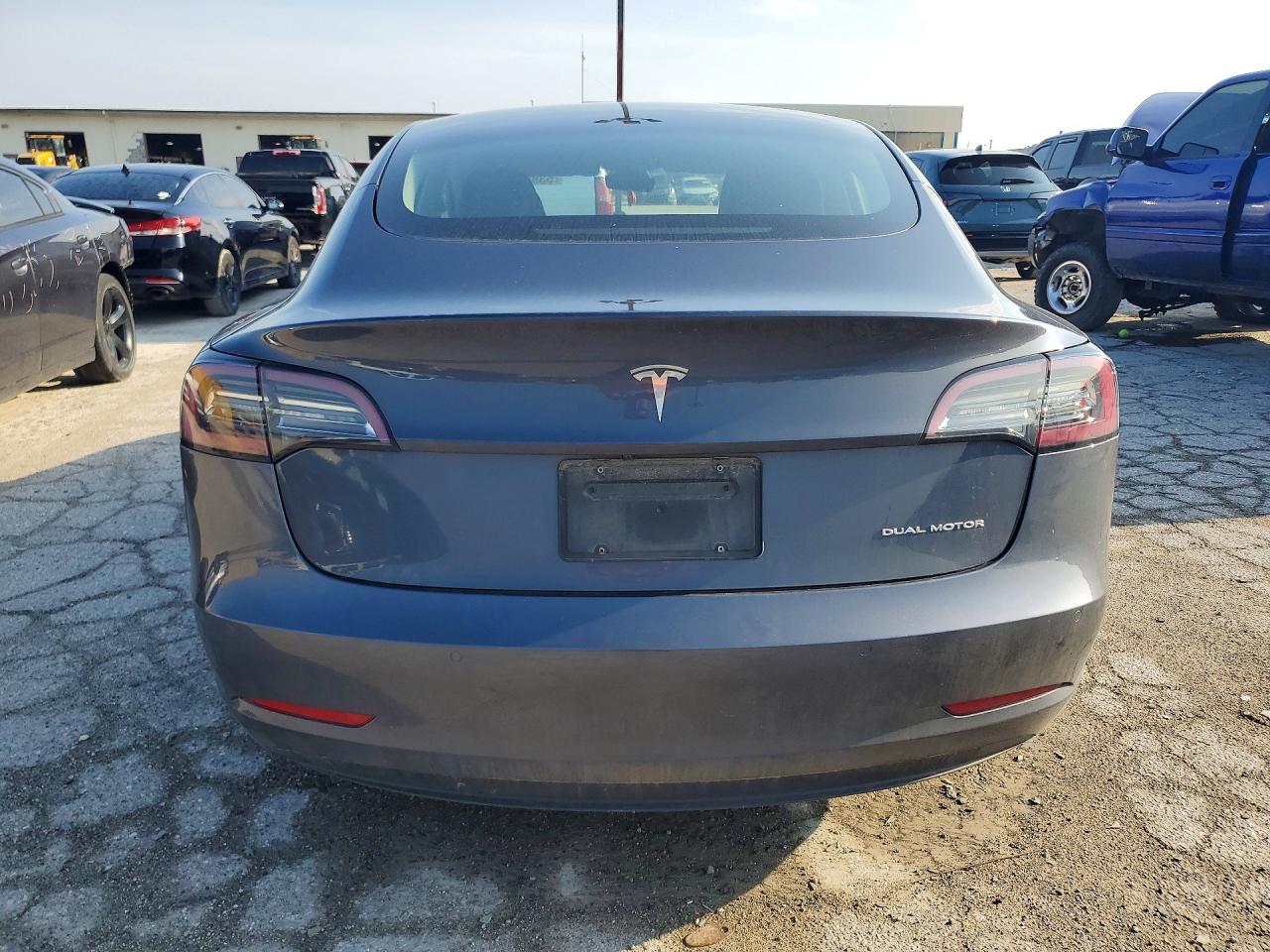 2022 TESLA MODEL 3 photo 11