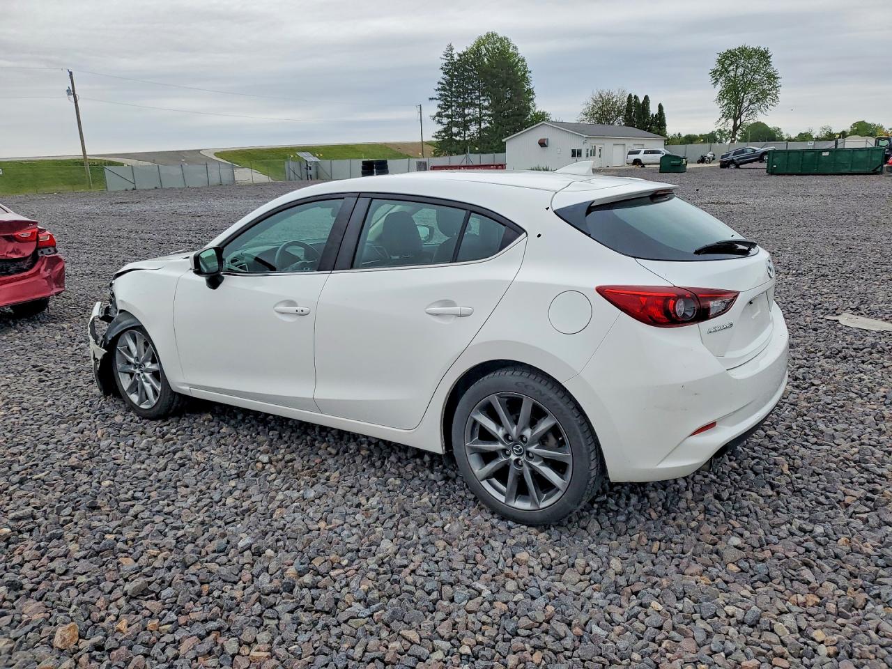 2018 MAZDA 3 TOURING photo 3