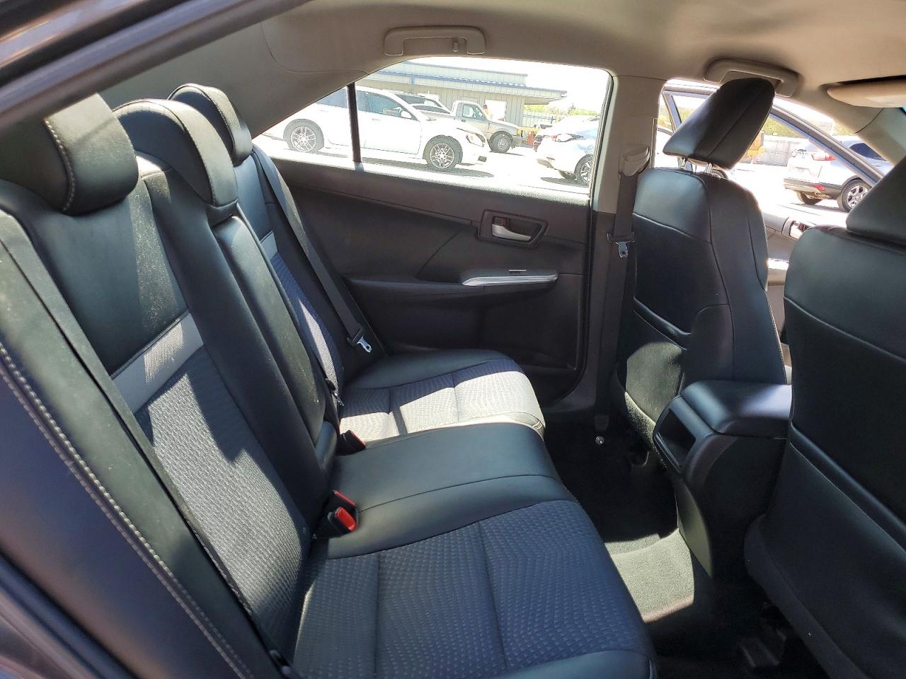 2012 TOYOTA CAMRY SE photo 28