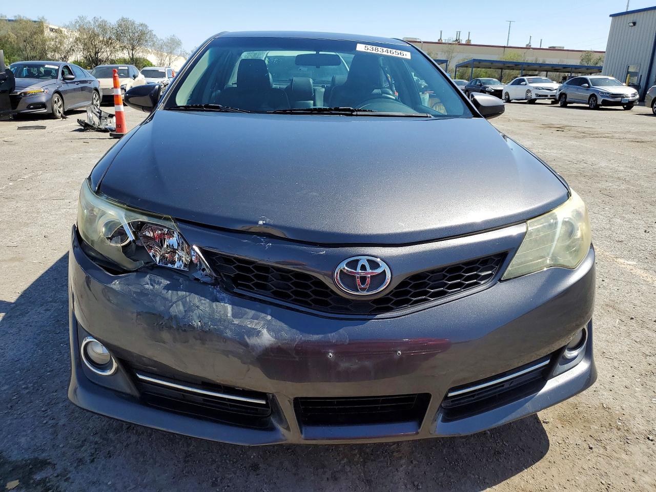 2012 TOYOTA CAMRY SE photo 13