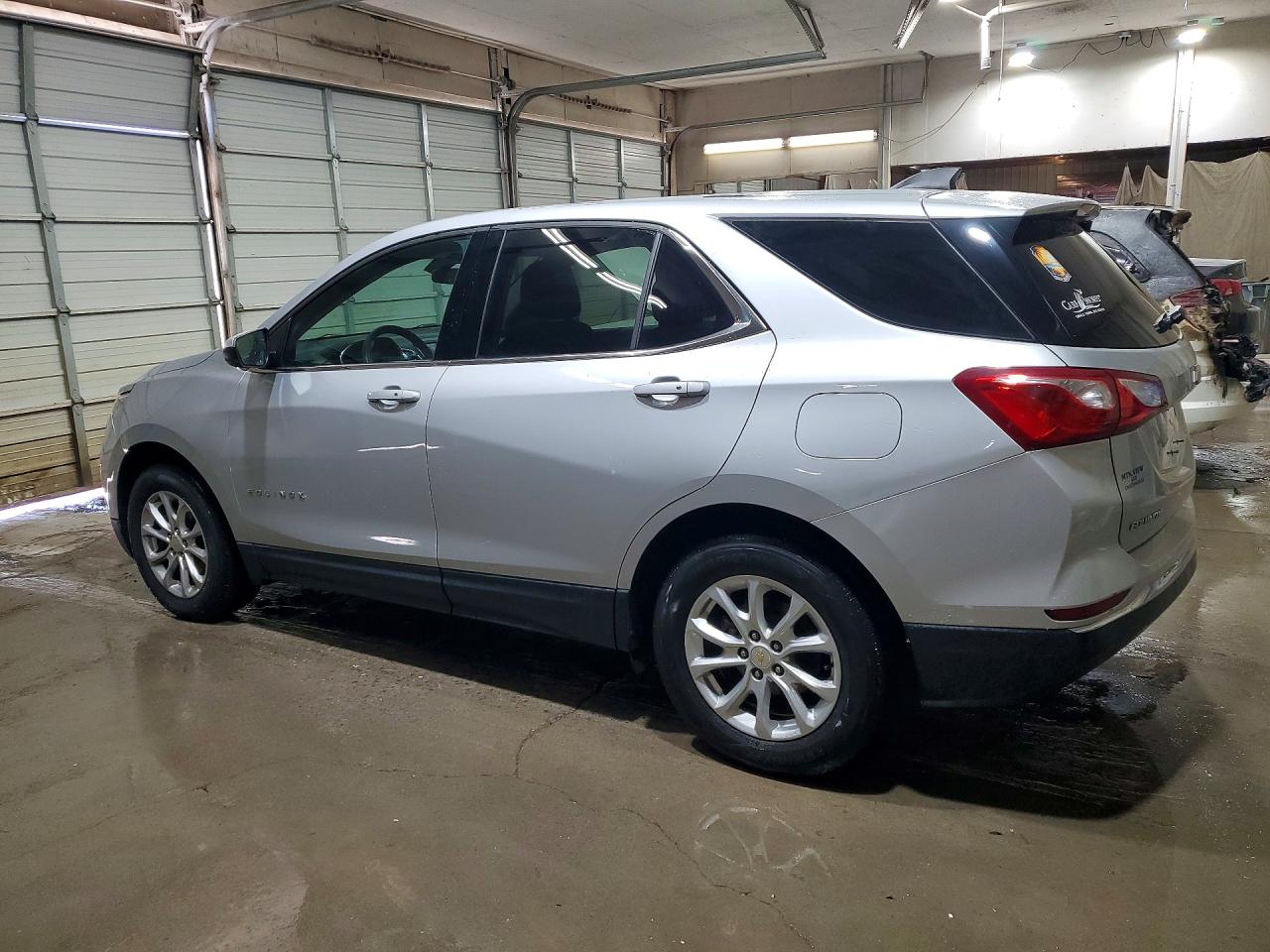 2019 CHEVROLET EQUINOX LT photo 3