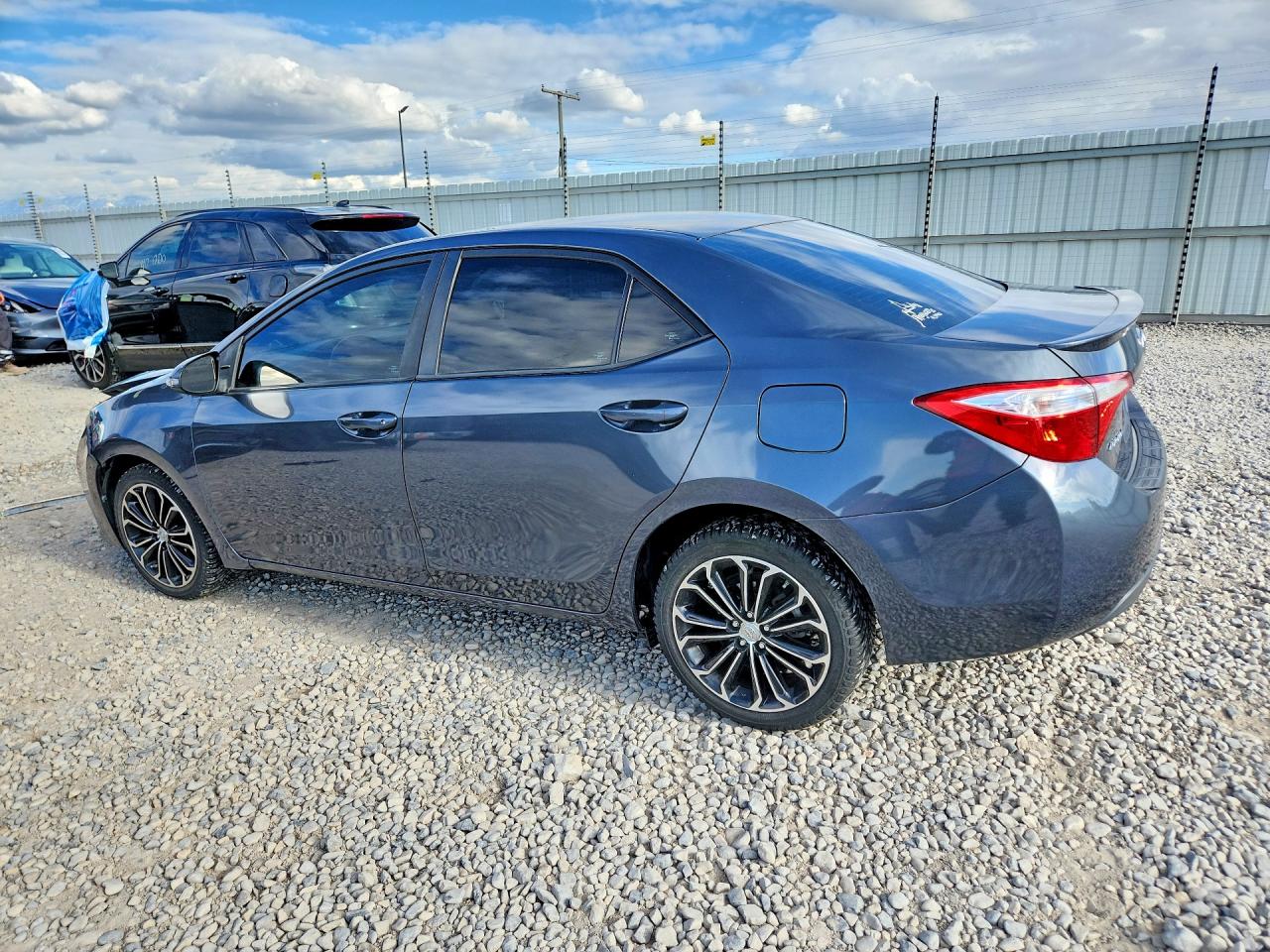 2014 TOYOTA COROLLA S PLUS photo 3