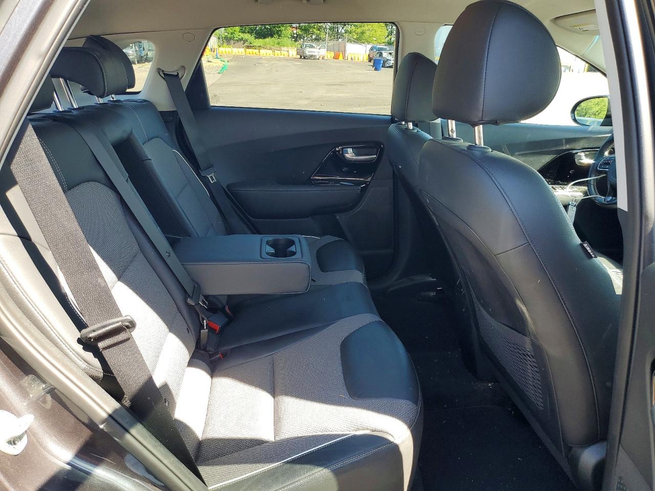2019 KIA NIRO EX photo 28