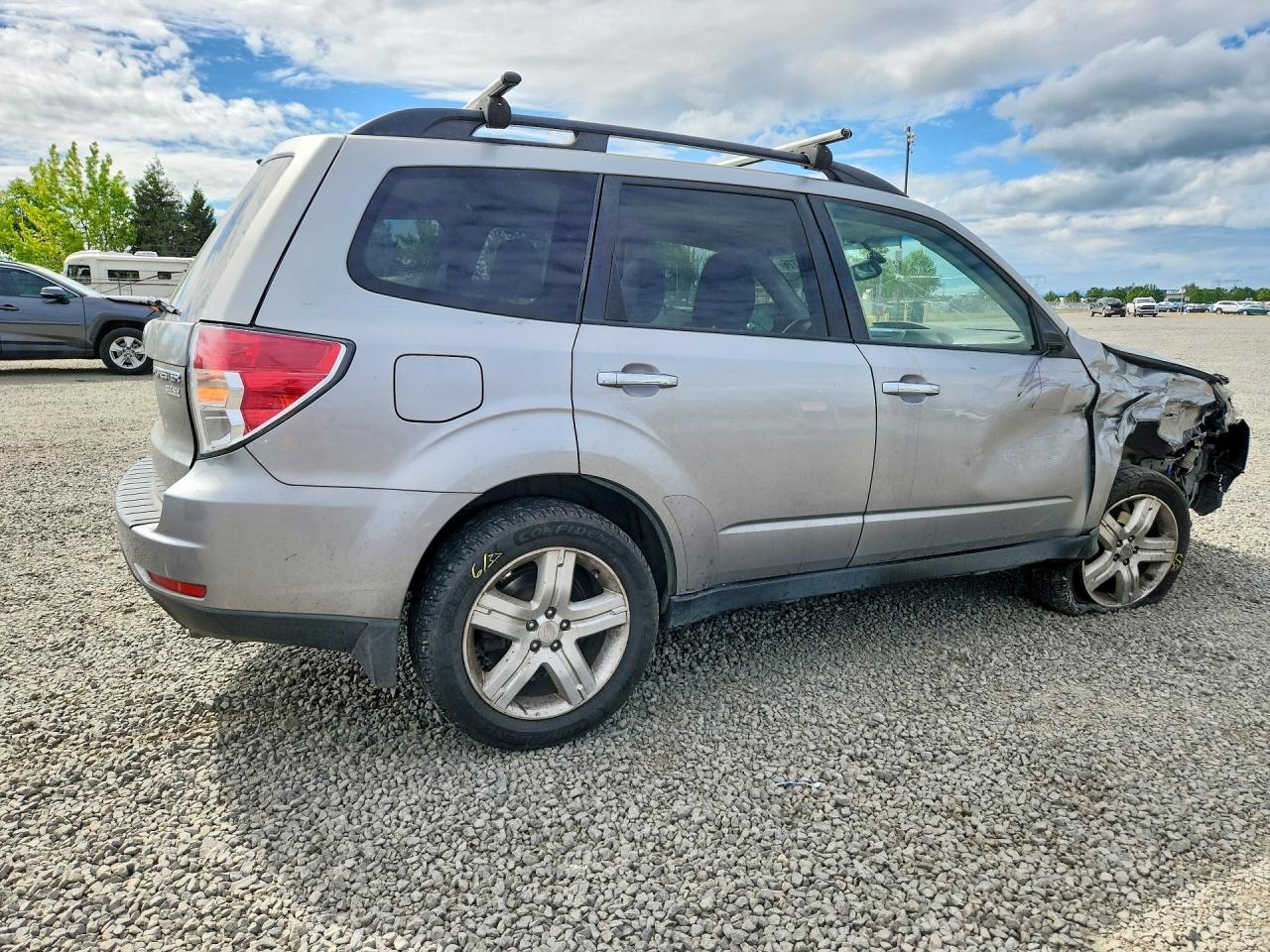 2010 SUBARU FORESTER 2.5X LIMITED photo 5