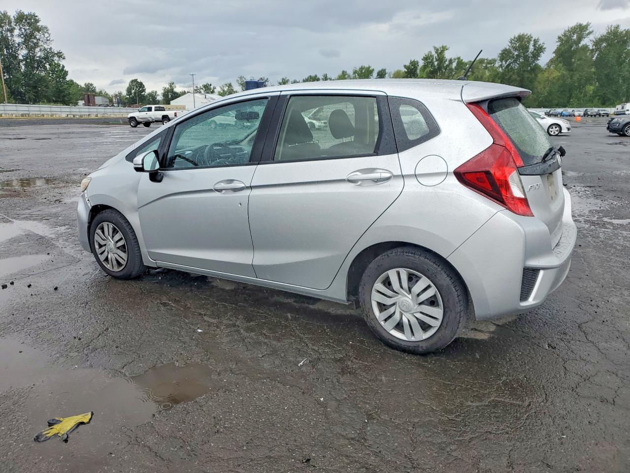 2016 HONDA FIT LX photo 3