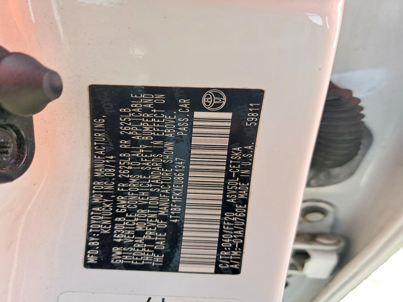 2014 TOYOTA CAMRY SE photo 34