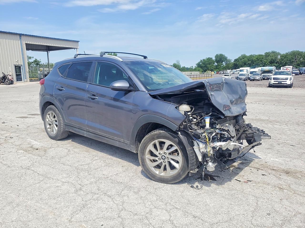2016 HYUNDAI TUCSON SE photo 7