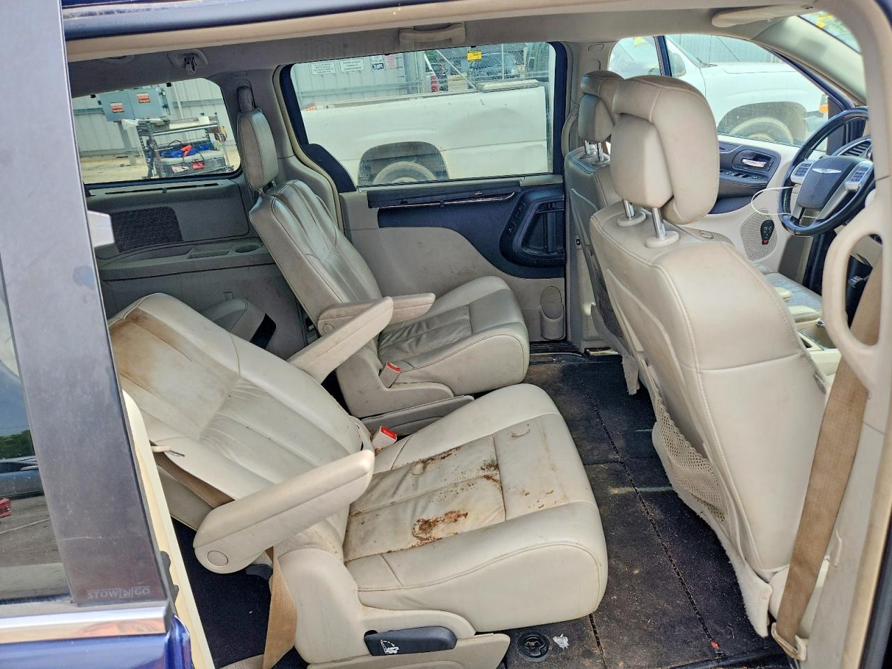2012 CHRYSLER TOWN & COUNTRY LIMITED photo 11