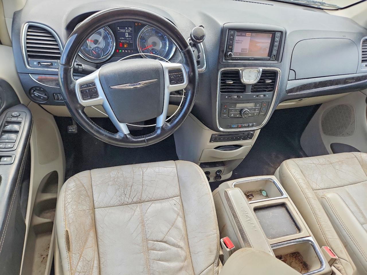 2012 CHRYSLER TOWN & COUNTRY LIMITED photo 8