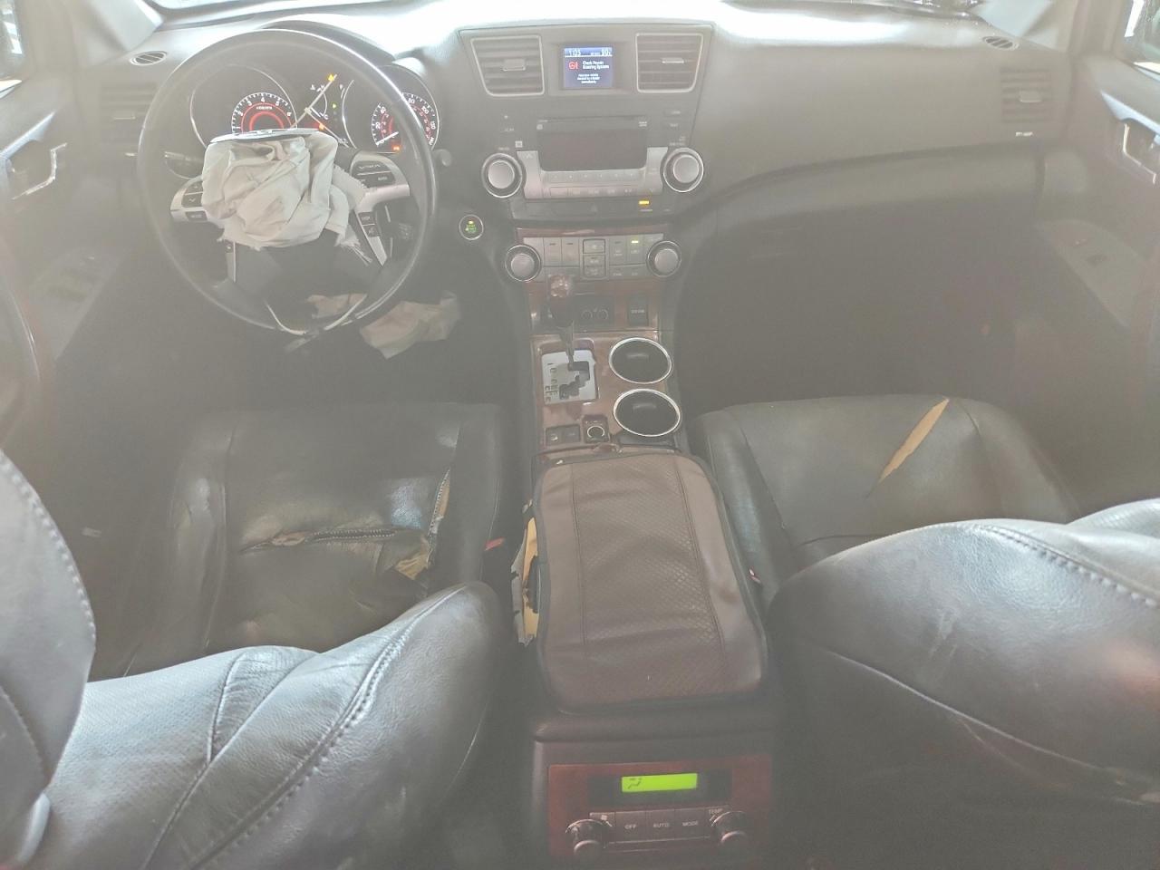 2011 TOYOTA HIGHLANDER LIMITED photo 22