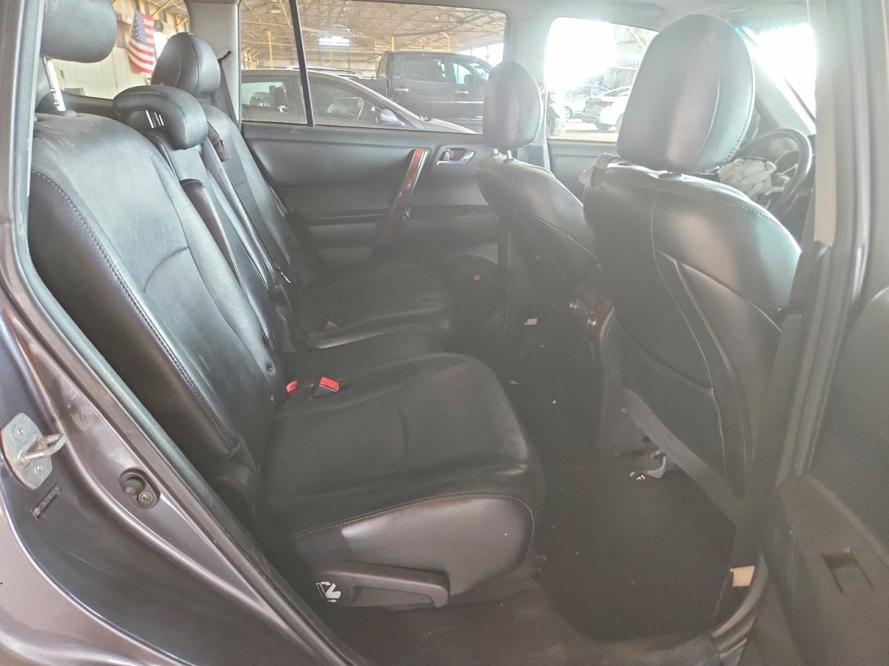 2011 TOYOTA HIGHLANDER LIMITED photo 31