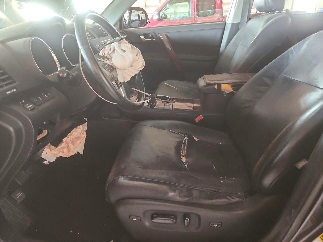 2011 TOYOTA HIGHLANDER LIMITED photo 19