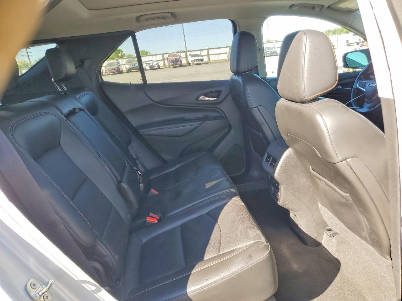 2018 CHEVROLET EQUINOX PREMIER photo 11