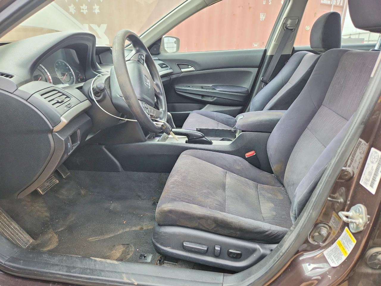2011 HONDA ACCORD photo 13