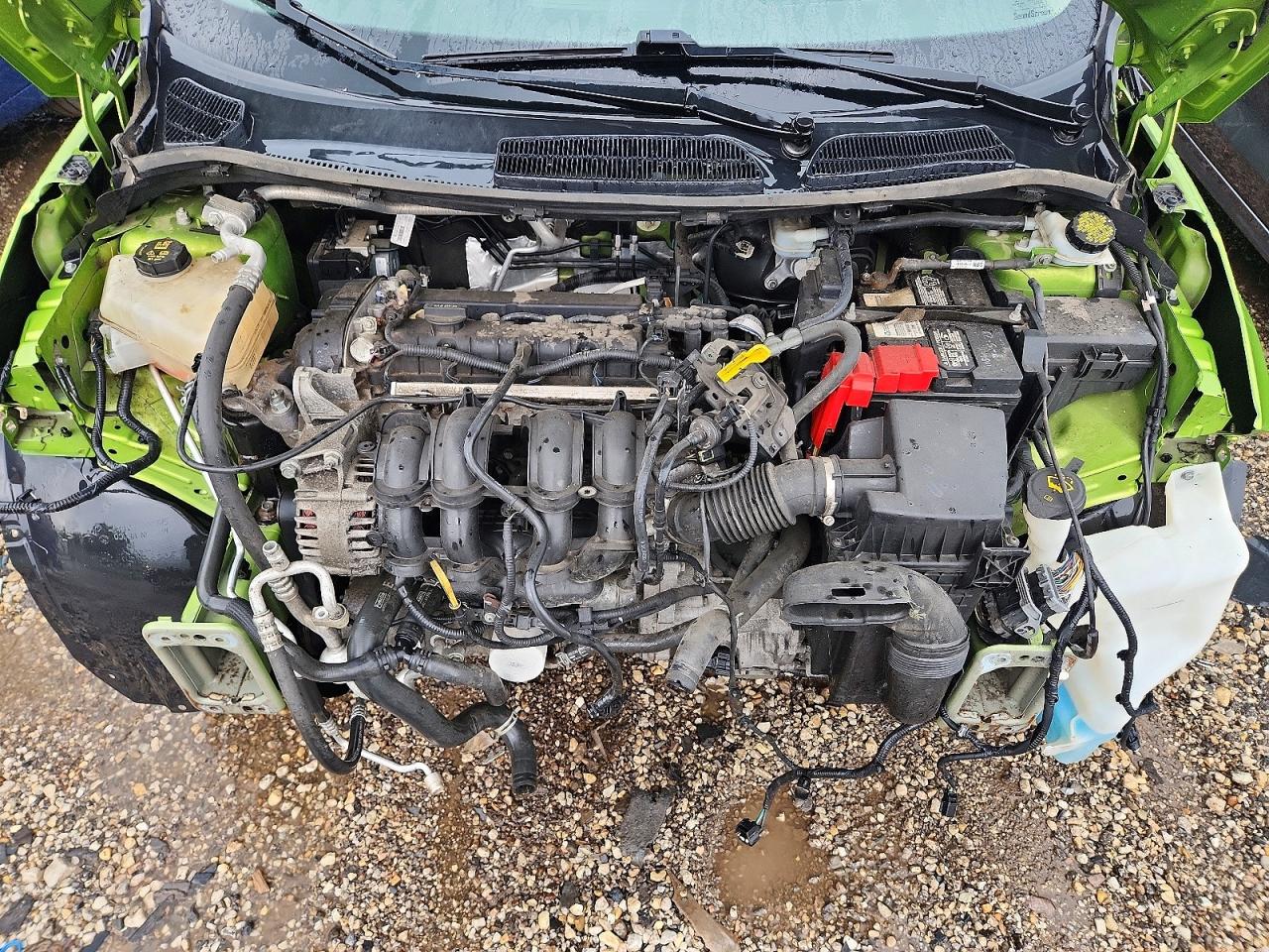 2018 FORD FIESTA SE photo 21