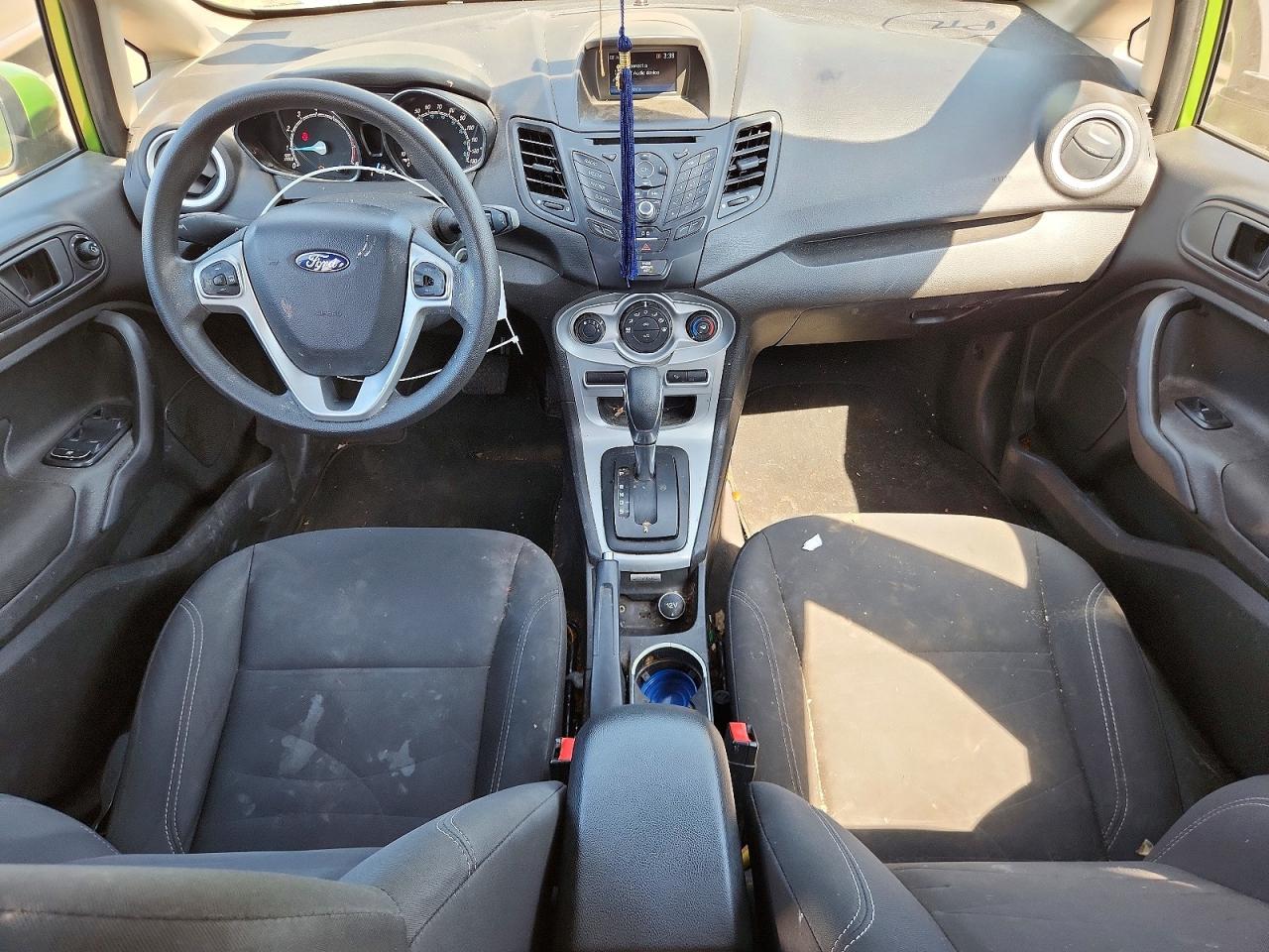 2018 FORD FIESTA SE photo 15