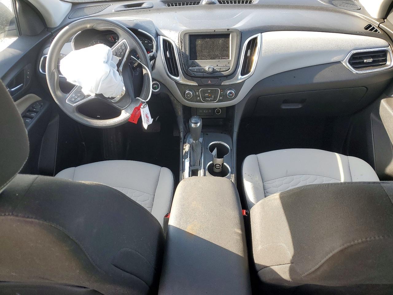 2020 CHEVROLET EQUINOX LS photo 8