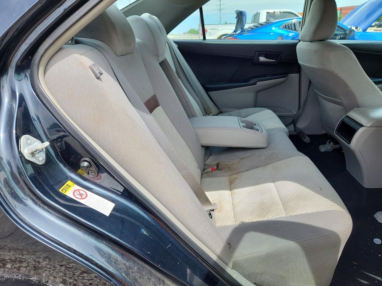 2012 TOYOTA CAMRY LE photo 28