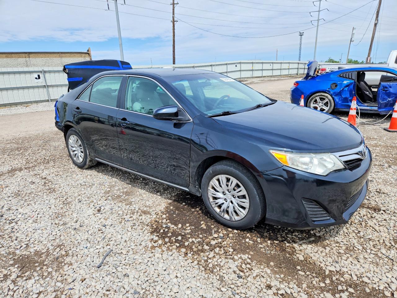 2012 TOYOTA CAMRY LE photo 10