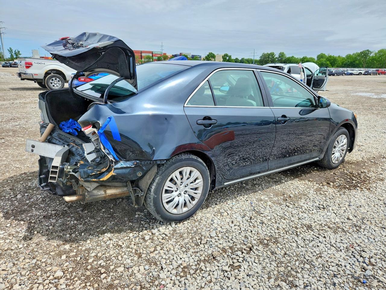 2012 TOYOTA CAMRY LE photo 7