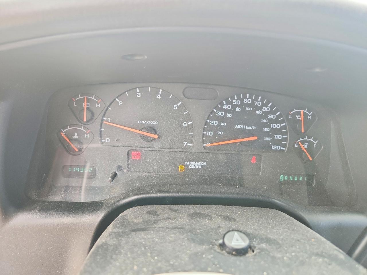 2003 DODGE DAKOTA QUAD SLT photo 9