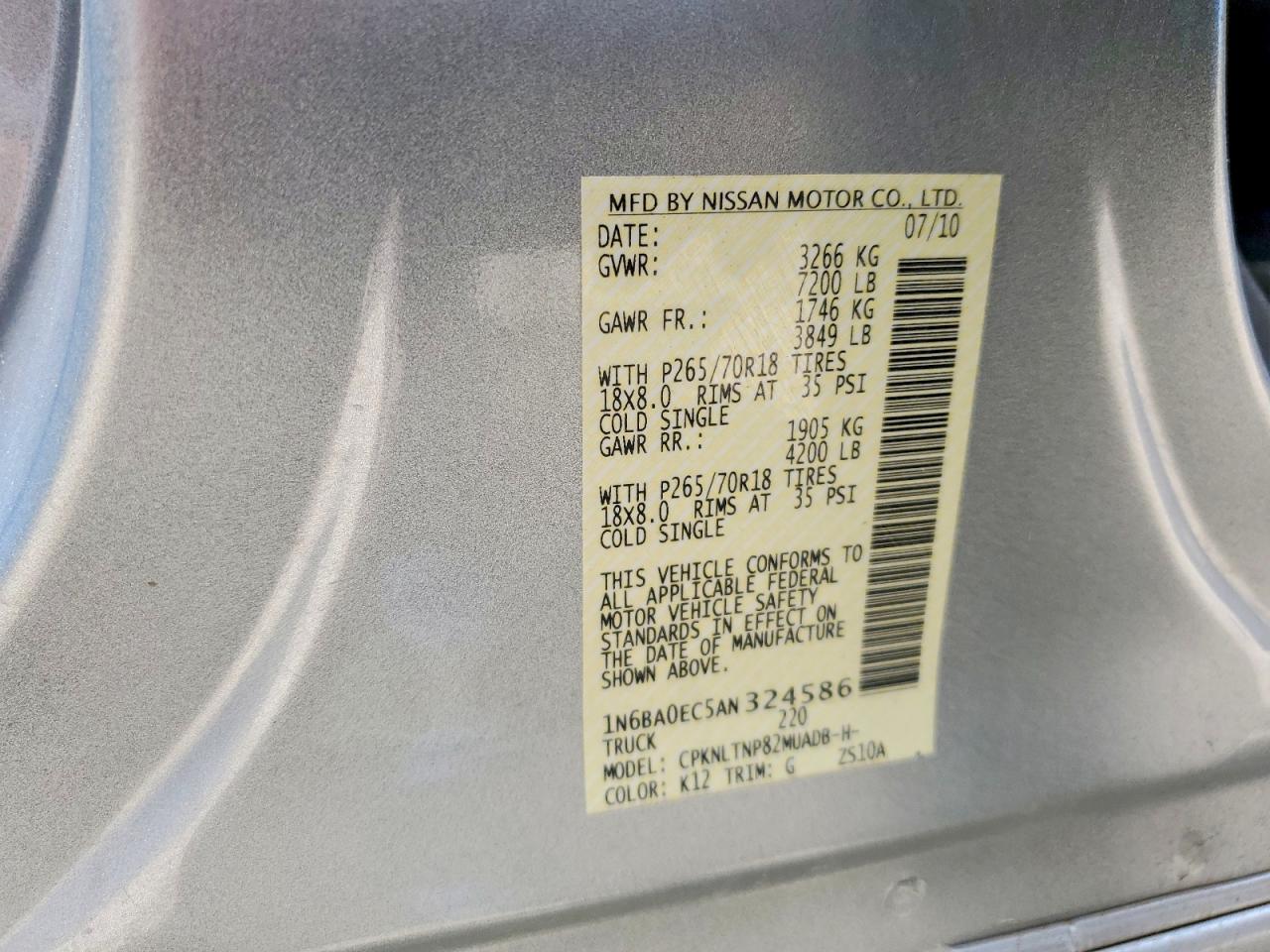2010 NISSAN TITAN SE photo 34