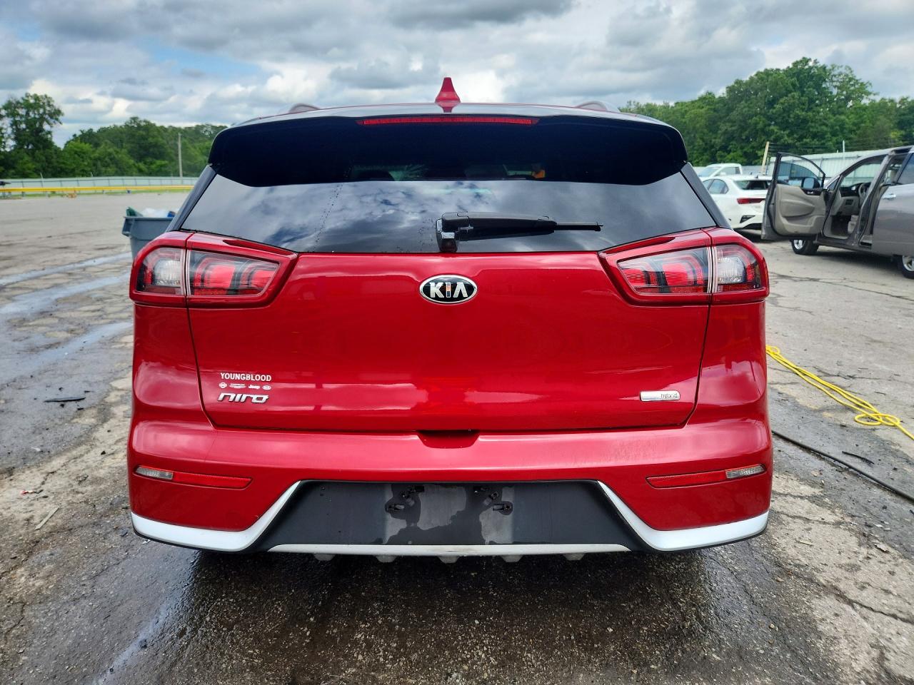 2017 KIA NIRO LX photo 6
