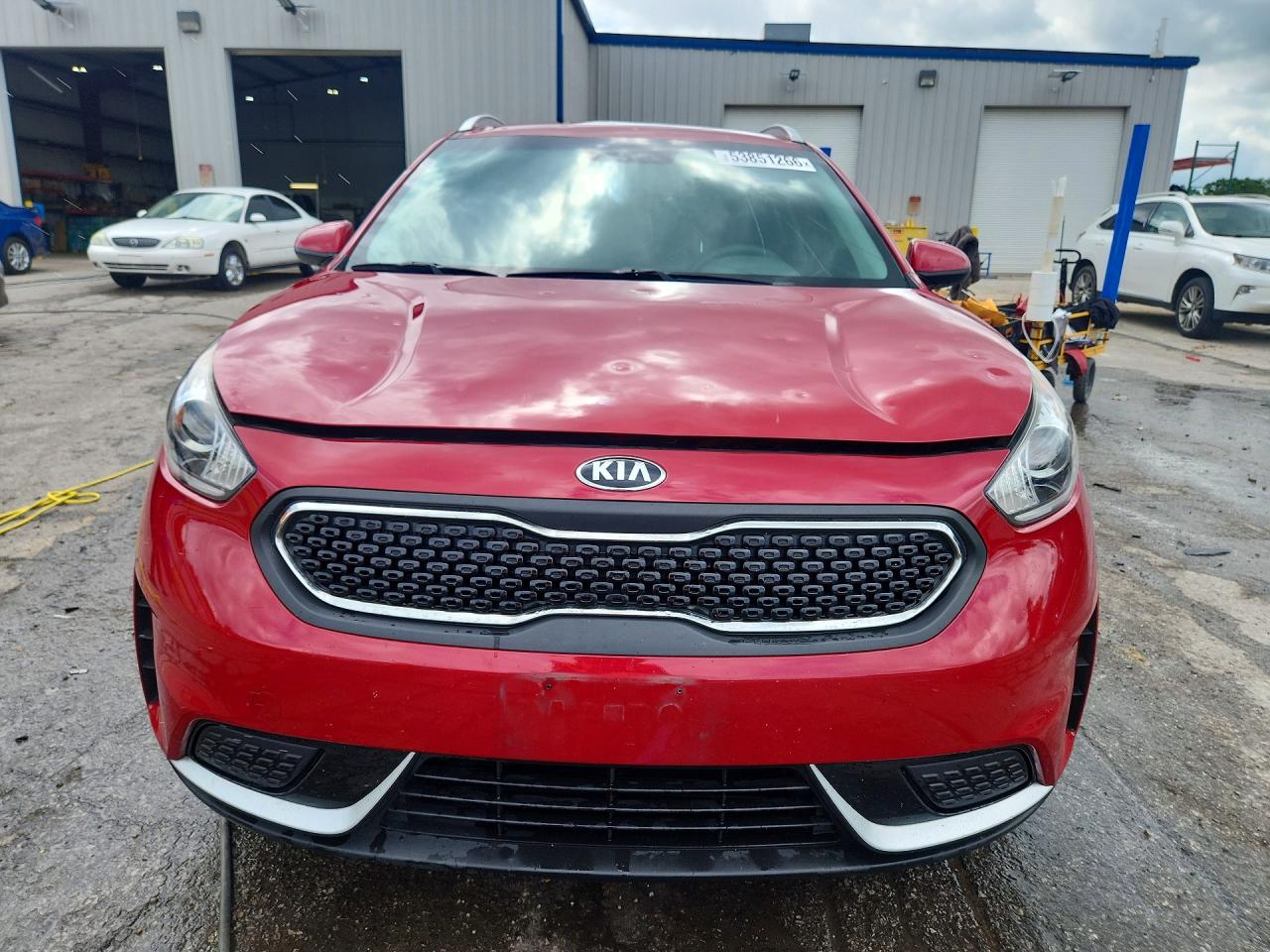 2017 KIA NIRO LX photo 5