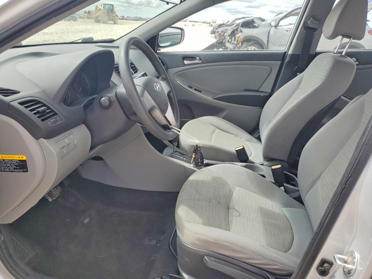 2015 HYUNDAI ACCENT GLS photo 19