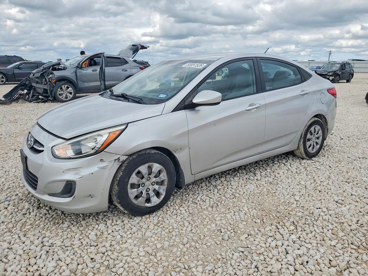 2015 HYUNDAI ACCENT