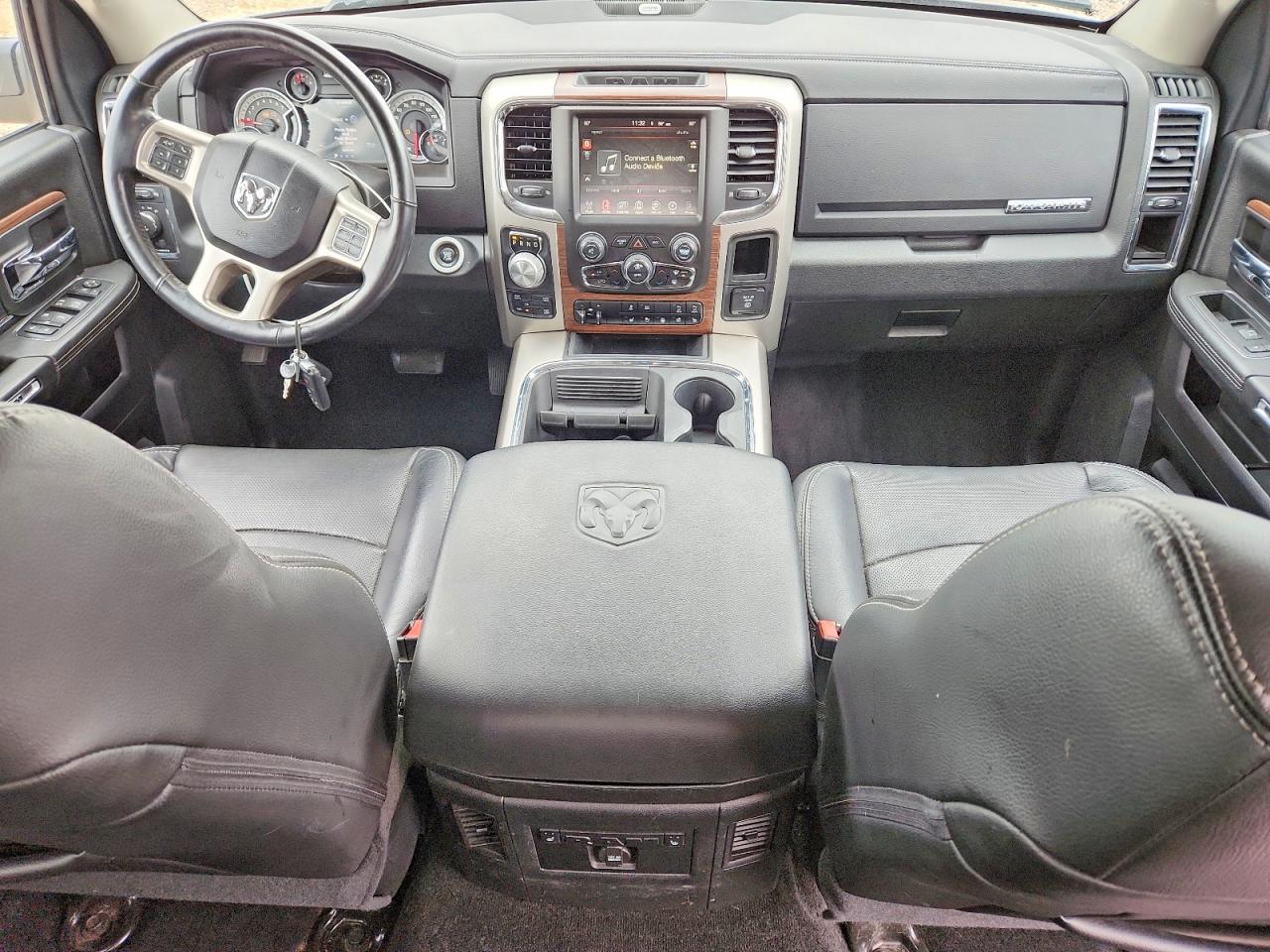 2016 RAM 1500 LARAMIE photo 22