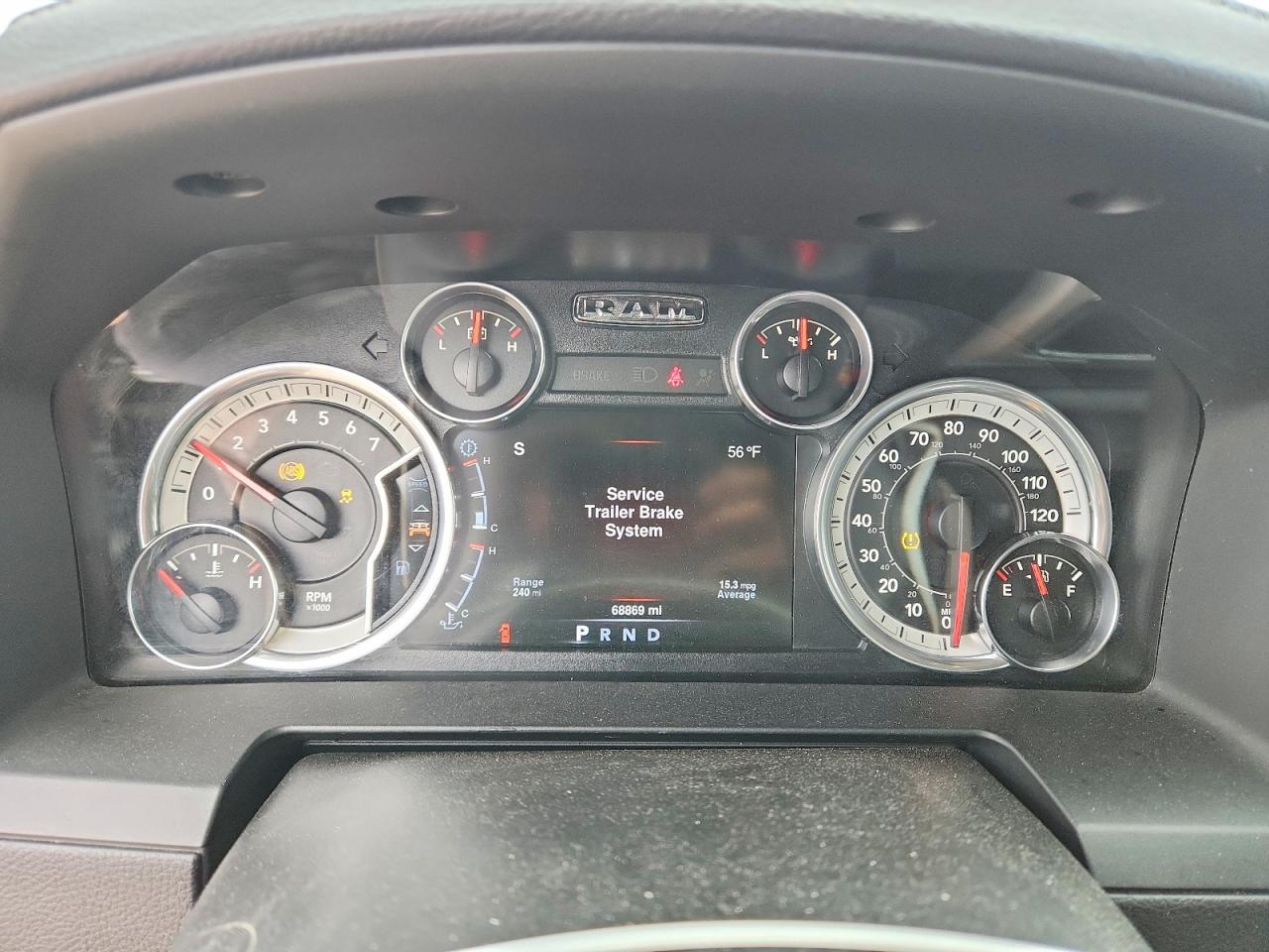 2016 RAM 1500 LARAMIE photo 25