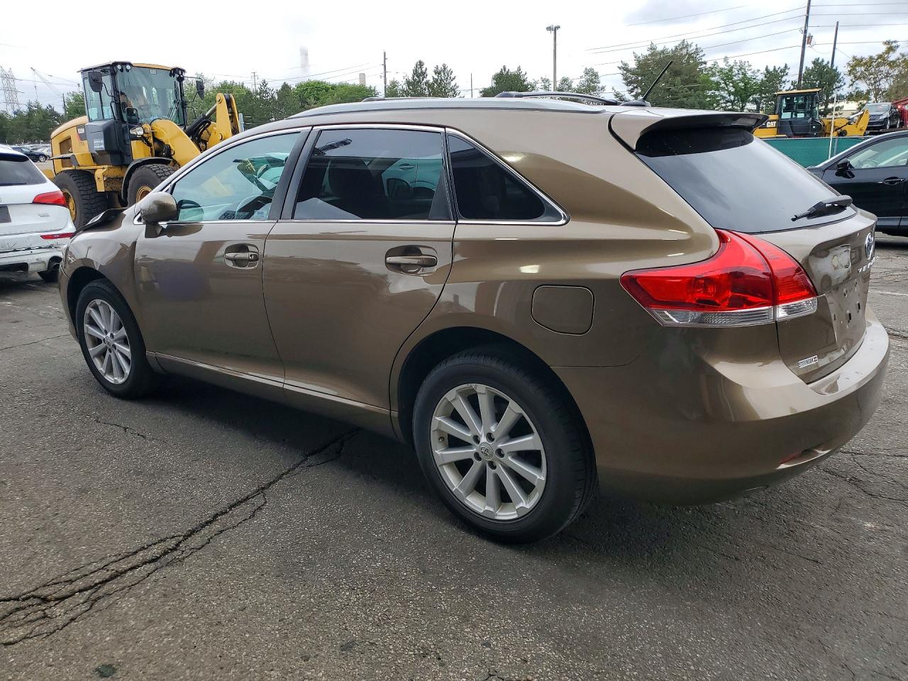 2012 TOYOTA VENZA LE photo 4
