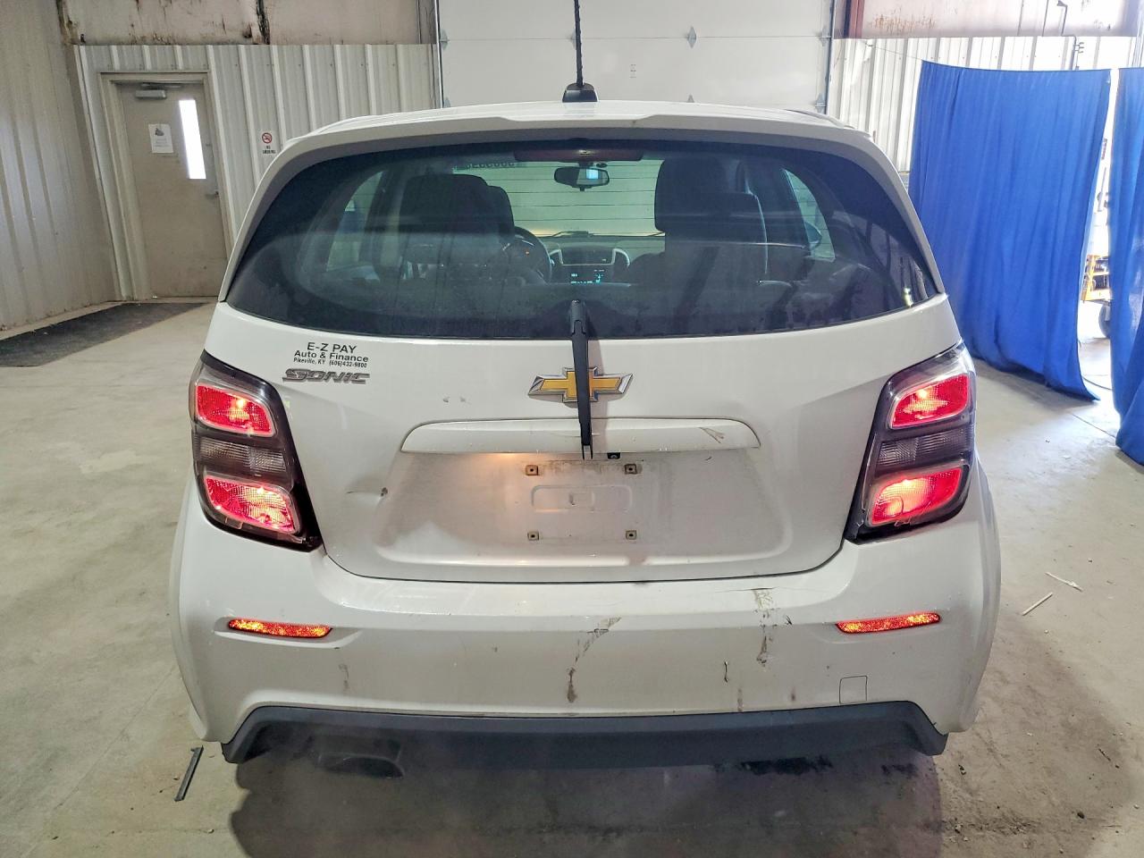 2017 CHEVROLET SONIC photo 11