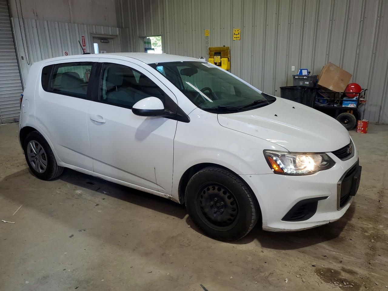 2017 CHEVROLET SONIC photo 7