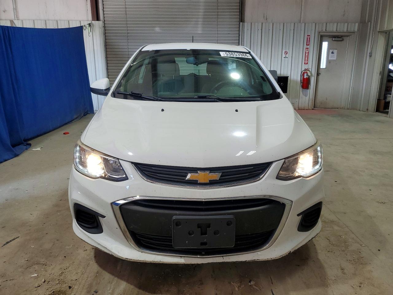 2017 CHEVROLET SONIC photo 9