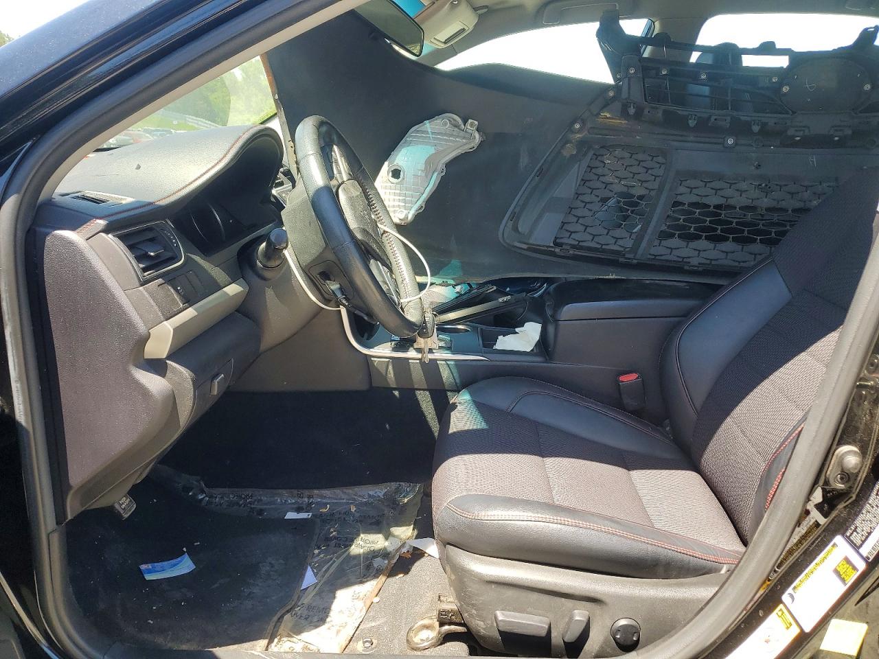 2017 TOYOTA CAMRY SE photo 13