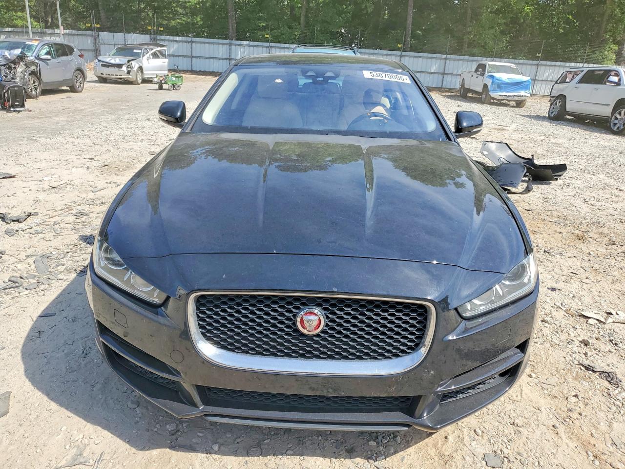 2017 JAGUAR XE PREMIUM photo 9