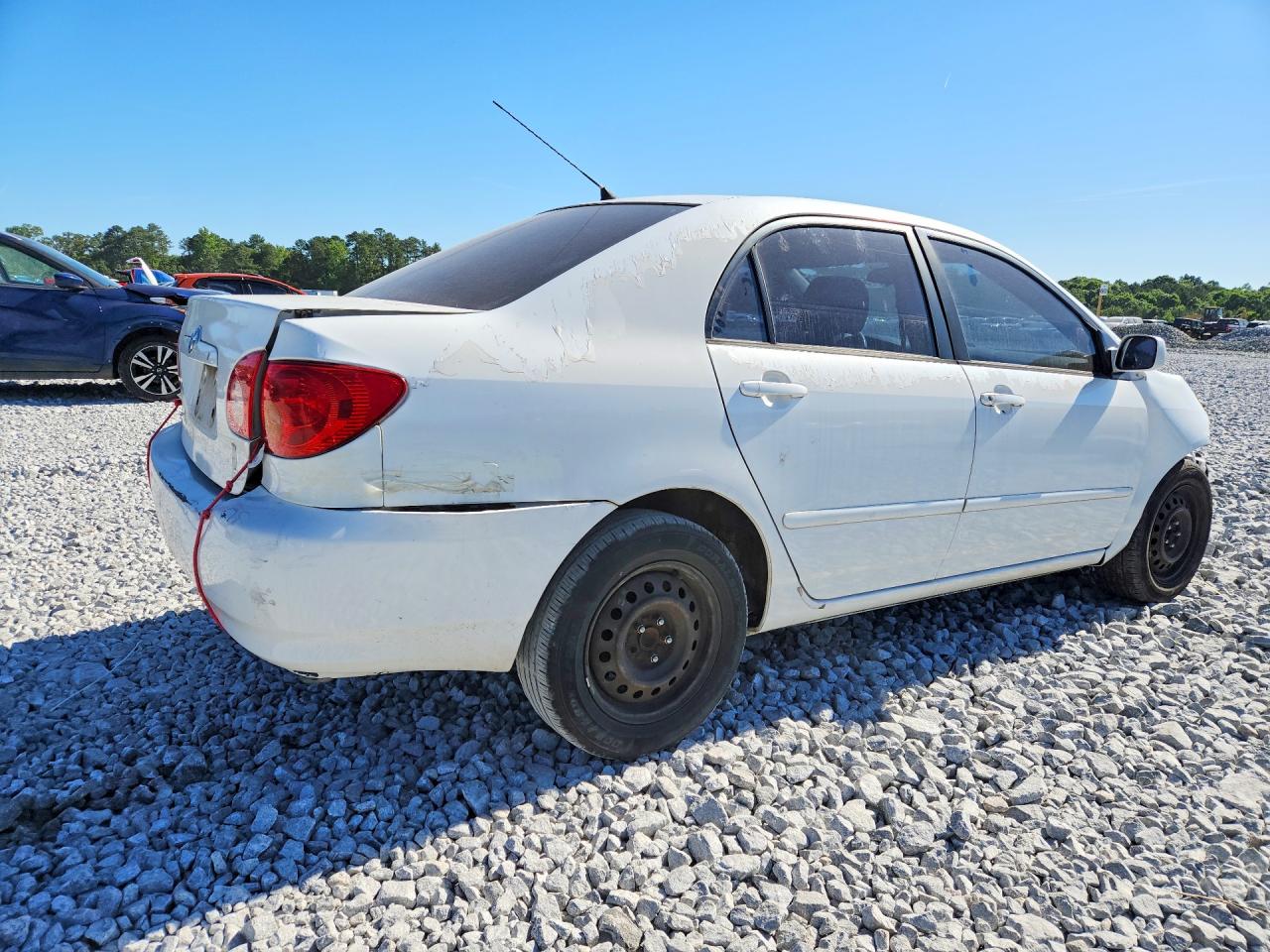 2004 TOYOTA COROLLA LE photo 7